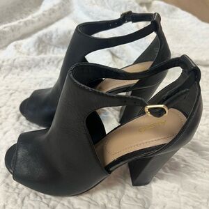 Aldo Black Peep-Toe Heels with Cutout Design